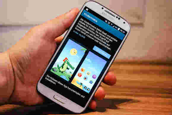 Galaxy S4 I9505与儿童模式和KNOX 2.0获得更新