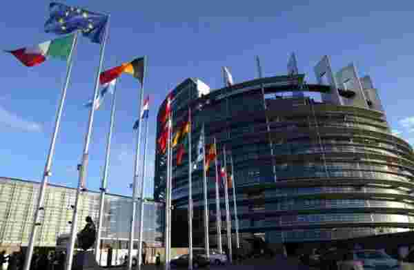 欧盟采取行动减少智能手机专利战争