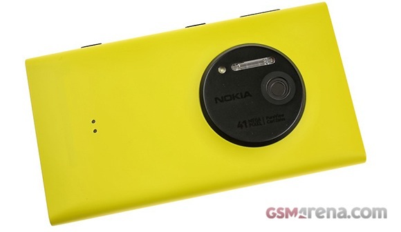 诺基亚Lumia 1020的价格削减到339美元的签订合同