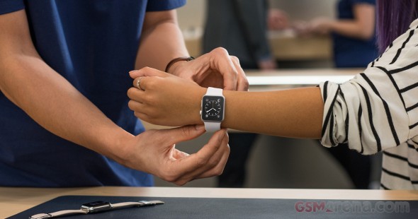 苹果手表可在6月份购买店内购买
