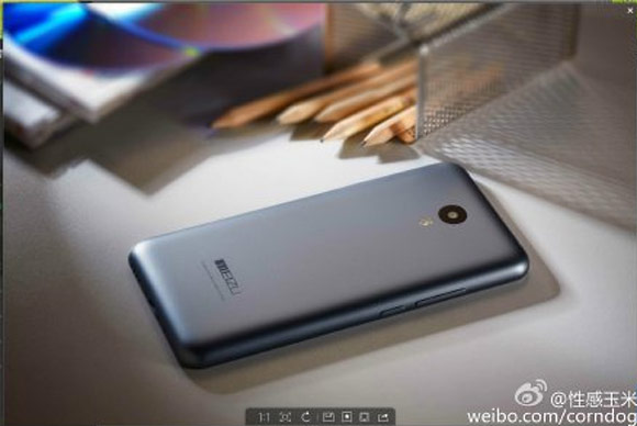 Meizu M1注意2图像显示了重定量的电源按钮