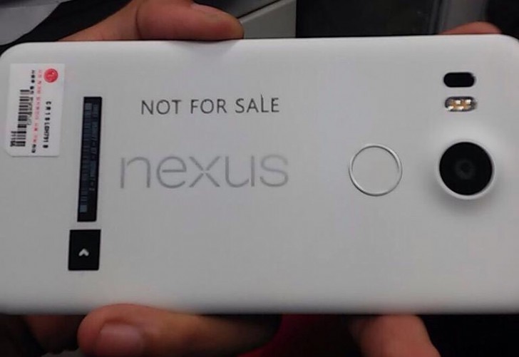 这是即将到来的Nexus智能手机的直播照片