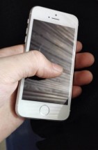 iPhone 6C Live Dummy照片，3D渲染建议熟悉的设计