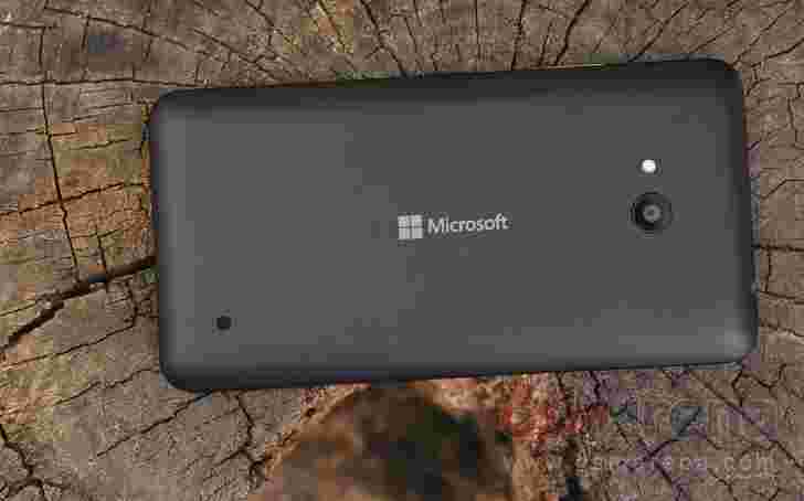 Microsoft Lumia 640开始在欧洲接收Windows 10更新