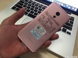 Meizu Pro 6在花哨的红色和粉红色的绘画中发现了