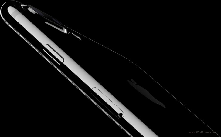 Jet Black iPhone 7容易划伤