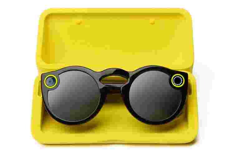 Snapchat将公司名称更改为Snap Inc.，宣布眼镜宣布