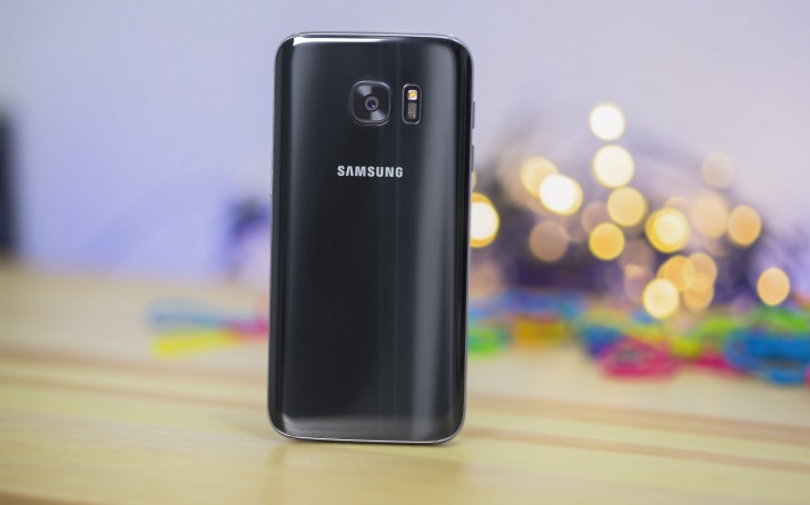 三星Galaxy S8配有立体声扬声器，可能是哈曼动力