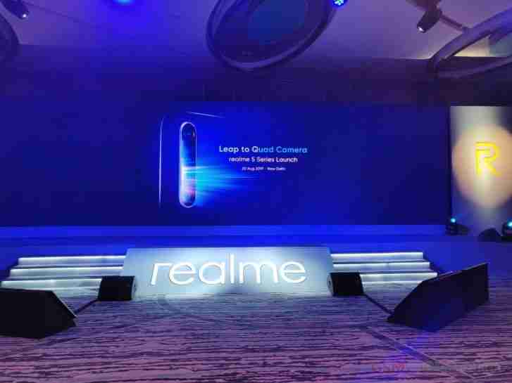 Realme 5和Realme 5 Pro带四个摄像头，新芯片组