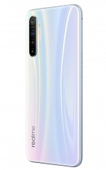 realme xt是一个64 MP相机的官方