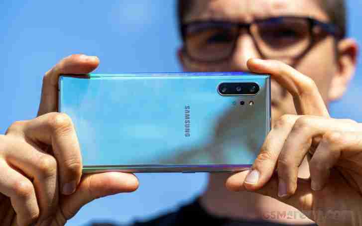 三星Galaxy S11将导演的观点带来，夜间Hyperlapse和Slimmer Bezels
