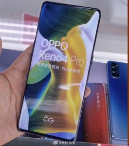 现场照片显示Oppo Reno4 5G和Reno4 Pro 5G已经在商店