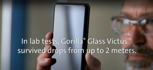 大猩猩玻璃Victus揭幕：生存2M滴，具有耐刮擦抗性的两倍