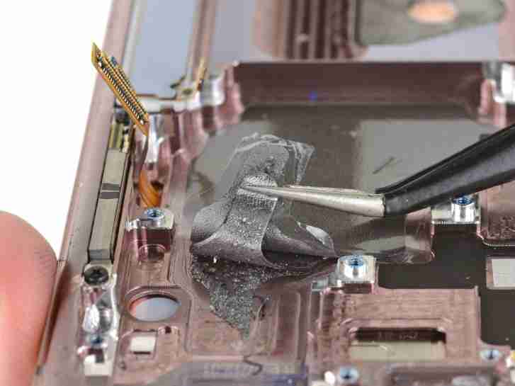 一些星系Note20的蒸气室冷却，其他使用石墨