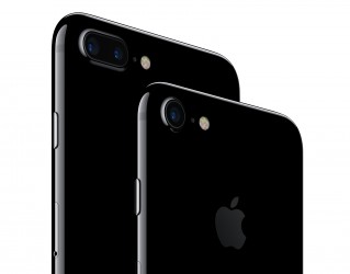 闪回：iPhone 7加添加额外的相机，带走了3.5mm杰克